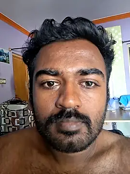 Snapshot of BlackHairy_man chatting on June 26, 10:19 am BlackHairy man online show from June 26, 10:19 am