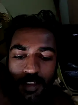 Snapshot of BlackHairy_man chatting on July 6, 10:23 am BlackHairy man online show from July 6, 10:23 am