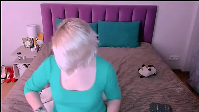 sabrinamacmarren online show from November 11, 2:50 pm