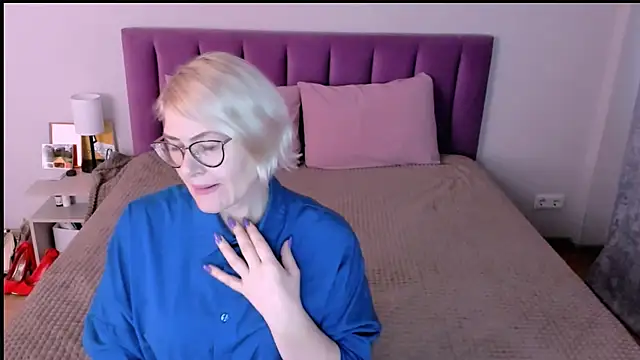 sabrinamacmarren online show from November 23, 12:27 pm