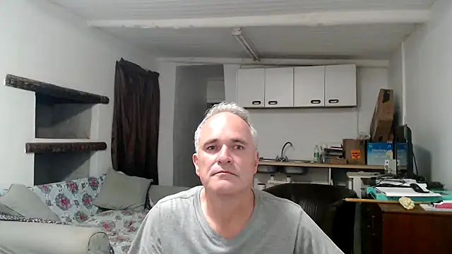 Snapshot of DrPenaltyXX chatting on December 17, 8:32 pm DrPenaltyXX online show from December 17, 8:32 pm