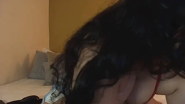 Snapshot of matilda_69x chatting on May 5, 2:08 am matilda 69x online show from May 5, 2:08 am