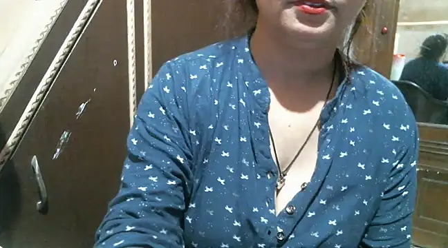 UrsMansi online show from March 8, 1:39 am