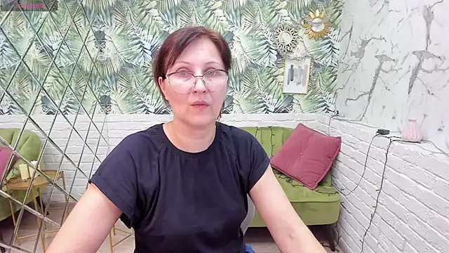 Paris Cherry online show from January 7, 11:35 pm