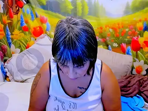 Snapshot of indianroxy chatting on May 24, 7:35 am indianroxy online show from May 24, 7:35 am