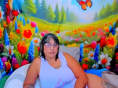 Snapshot of indianroxy chatting on May 31, 6:09 pm indianroxy online show from May 31, 6:09 pm