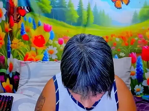 Snapshot of indianroxy chatting on June 4, 5:02 am indianroxy online show from June 4, 5:02 am