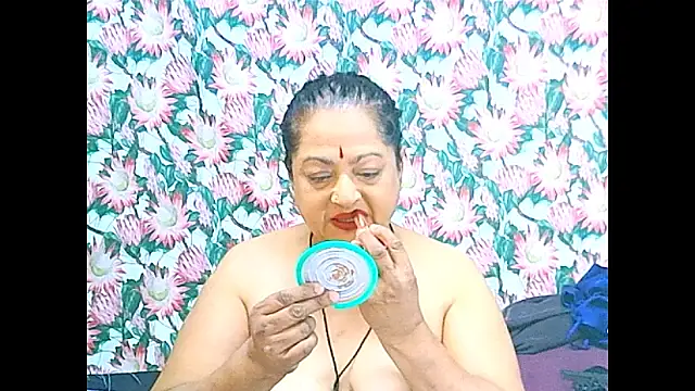 Snapshot of matureindian chatting on June 15, 7:43 am matureindian online show from June 15, 7:43 am
