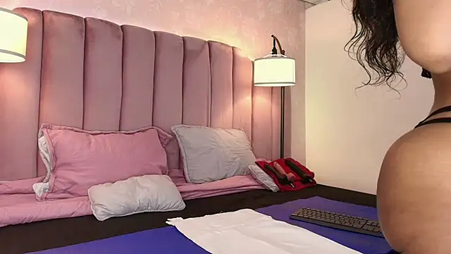 HallyBans online show from March 5, 7:10 pm