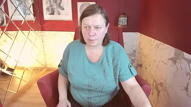 KellyPerfection online show from March 22, 1:30 pm