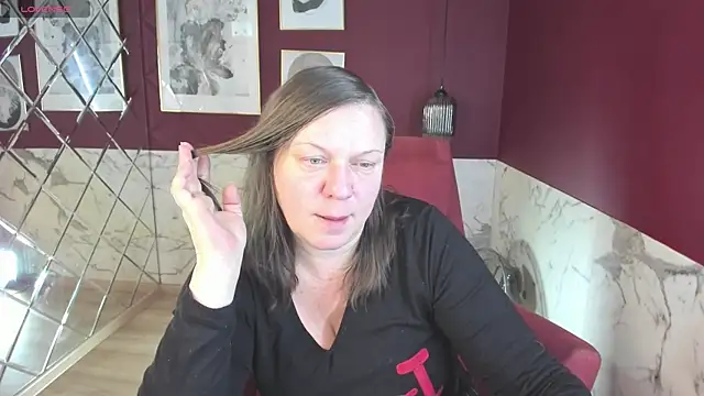 KellyPerfection online show from December 18, 5:24 am