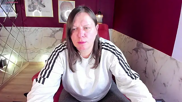 KellyPerfection online show from May 3, 5:46 am