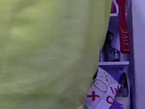 pamelasophia19 online show from February 9, 12:49 am