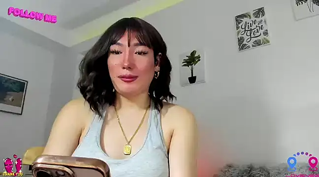 Snapshot of hottycrishina chatting on March 1, 4:15 am hottycrishina online show from March 1, 4:15 am