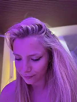 AnastasiaAniess online show from April 30, 8:57 pm
