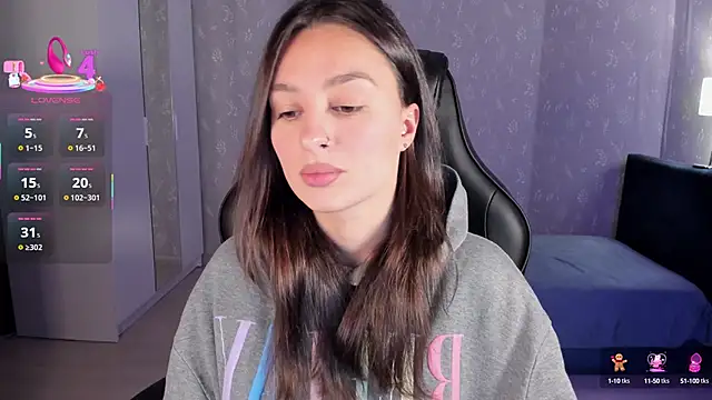 Snapshot of EllaFresh chatting on October 12, 12:09 am EllaFresh online show from October 12, 12:09 am