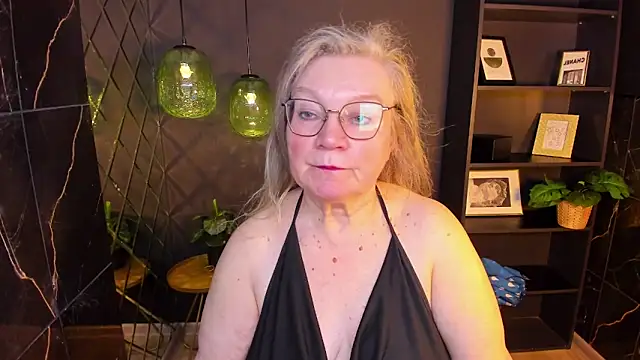 NataliMellow online show from April 25, 1:14 pm