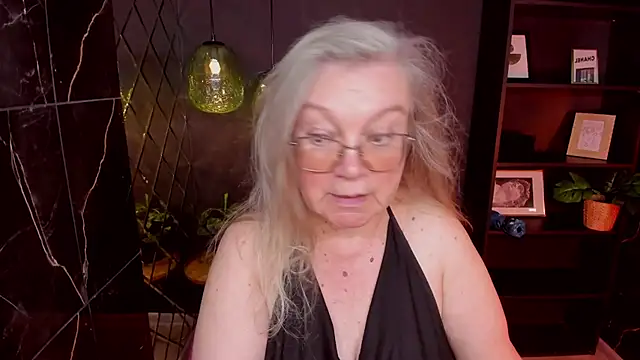Snapshot of NataliMellow chatting on July 7, 1:26 pm NataliMellow online show from July 7, 1:26 pm