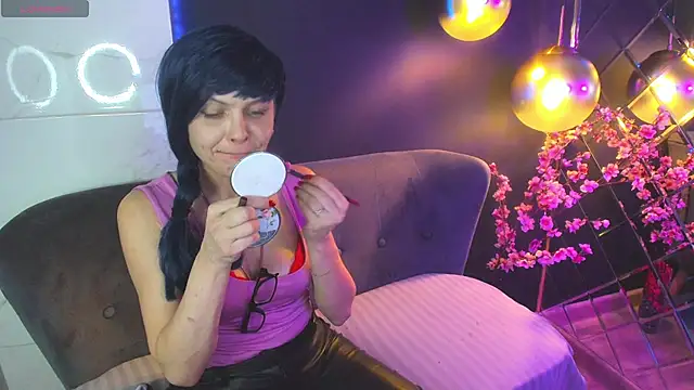 BrandiSweetie online show from December 5, 8:11 pm