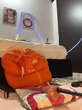 Snapshot of halana_squirts chatting on August 1, 4:34 am halana squirts online show from August 1, 4:34 am