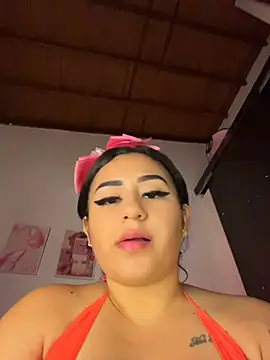 Snapshot of halana_squirts chatting on August 9, 6:40 am halana squirts online show from August 9, 6:40 am