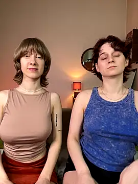 Jitoon Exe online show from October 26, 8:04 pm