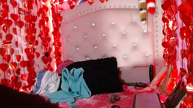 Snapshot of violetaass chatting on February 10, 12:26 am violetaass online show from February 10, 12:26 am