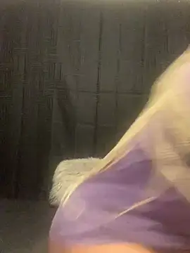 Rakiyahcharms online show from December 8, 1:58 pm