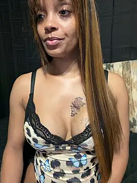Rakiyahcharms online show from June 21, 6:21 pm