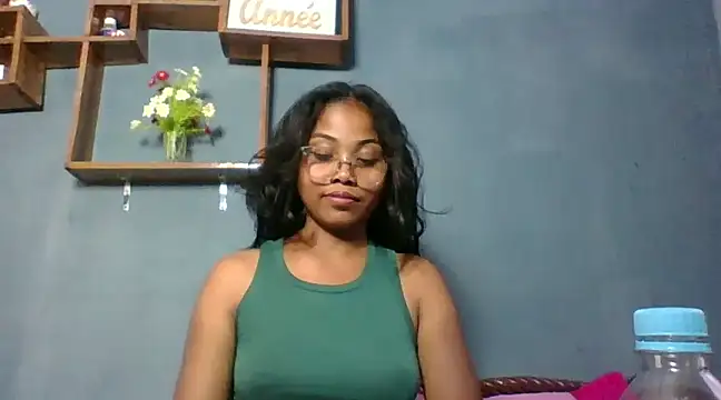 Snapshot of naya86 chatting on January 18, 10:17 am naya86 online show from January 18, 10:17 am