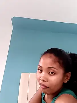 Snapshot of naya86 chatting on February 18, 12:28 pm naya86 online show from February 18, 12:28 pm