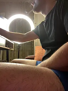 Snapshot of MarkReeds chatting on February 5, 3:42 pm MarkReeds online show from February 5, 3:42 pm