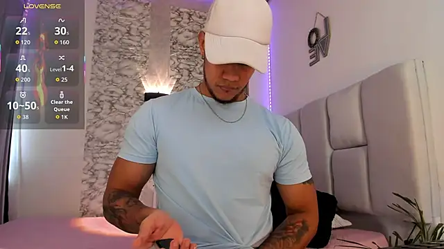 CRAZYBOYLOVE online show from October 15, 1:44 pm