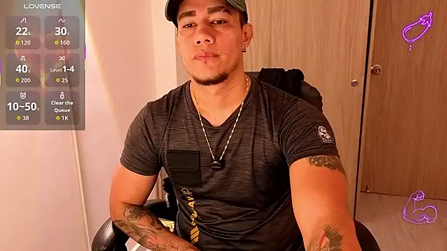 CRAZYBOYLOVE online show from February 16, 11:39 am