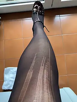 Snapshot of Wet-Pussycat chatting on December 13, 12:50 pm Wet-Pussycat online show from December 13, 12:50 pm