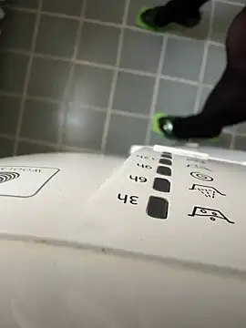 Snapshot of Wet-Pussycat chatting on February 15, 12:01 pm Wet-Pussycat online show from February 15, 12:01 pm