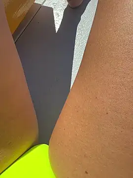 Snapshot of Wet-Pussycat chatting on September 18, 12:29 pm Wet-Pussycat online show from September 18, 12:29 pm