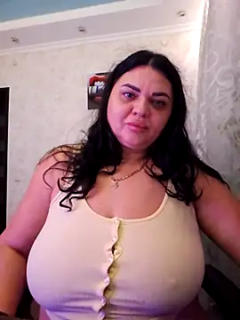 littleRikka online show from January 9, 9:05 pm