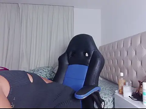 ms freyax online show from March 12, 4:08 am