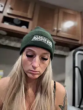 Snapshot of _Rapunzel_ chatting on March 4, 7:30 am Rapunzel online show from March 4, 7:30 am