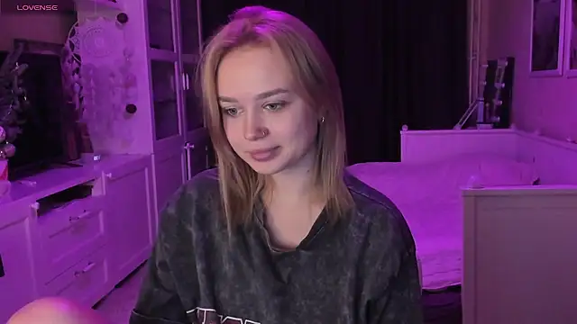 MaryDreaminess online show from January 19, 5:39 pm