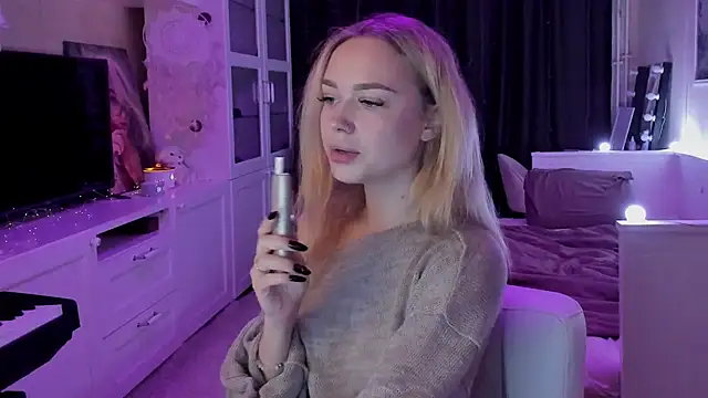 MaryDreaminess online show from September 28, 7:19 pm