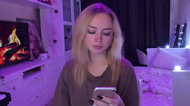 MaryDreaminess online show from October 13, 8:42 pm