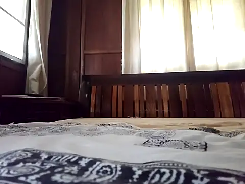 Snapshot of fuckerplayer1 chatting on January 16, 2:30 am fuckerplayer1 online show from January 16, 2:30 am