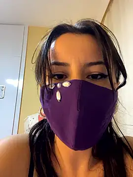 Snapshot of White-Petite chatting on January 12, 4:45 pm White-Petite online show from January 12, 4:45 pm