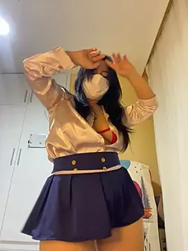 Snapshot of White-Petite chatting on March 6, 8:27 pm White-Petite online show from March 6, 8:27 pm