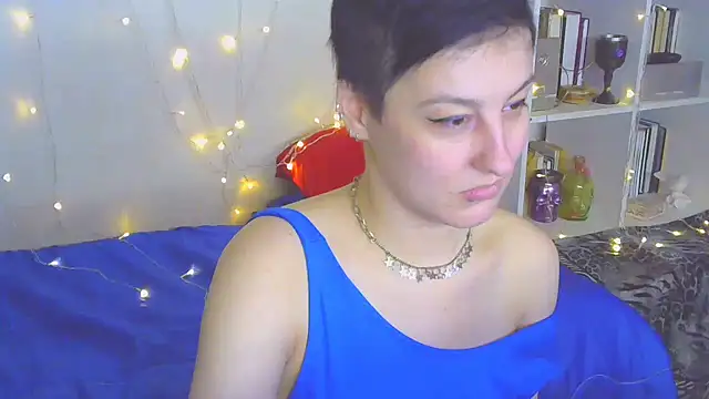 Snapshot of MartaBounty chatting on December 11, 4:28 am MartaBounty online show from December 11, 4:28 am