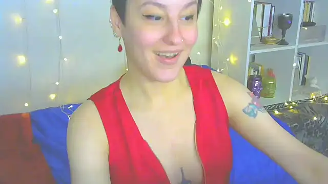 Snapshot of MartaBounty chatting on January 2, 11:38 pm MartaBounty online show from January 2, 11:38 pm