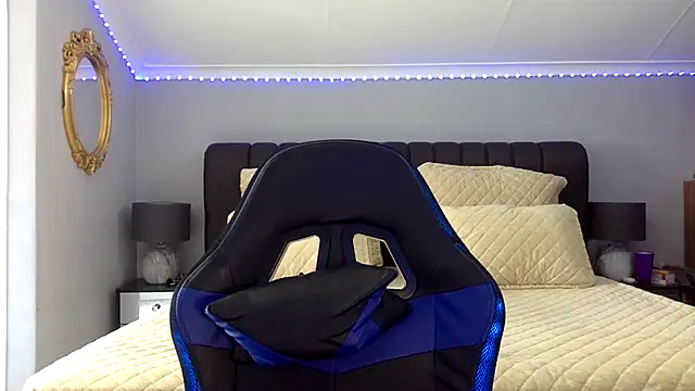 BOOTYBANGER24xx online show from November 13, 7:18 am