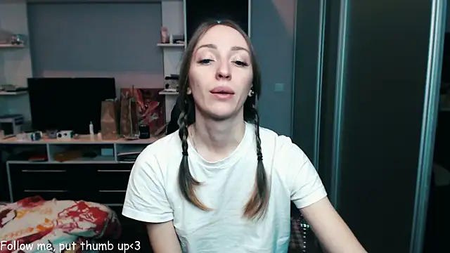 Natalimeowks online show from December 30, 9:48 am